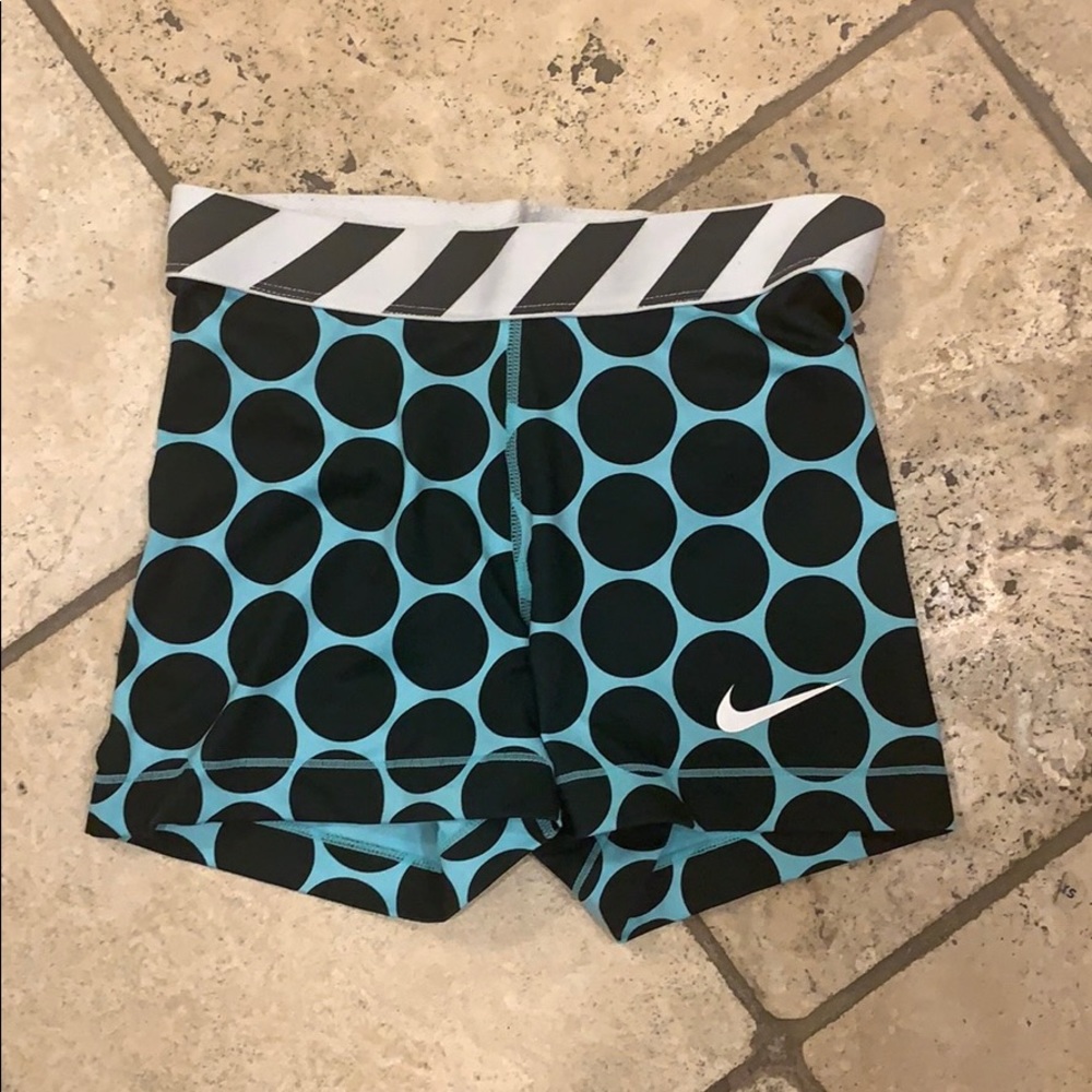 Nike Pro